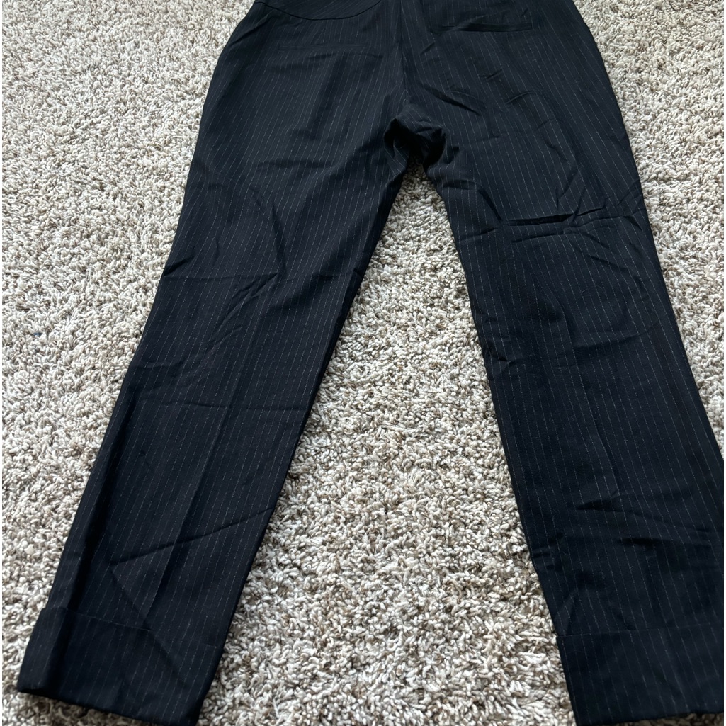 Akris Punto Black Pinstripe Wool Pants Cuffed Women’s Size Us 8 10